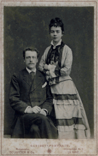 Adriaan Anne MG (1843-1910) en Susanna Cornelia Jacoba Wilhelmine Hester (1948-1930) in GIF-fmt